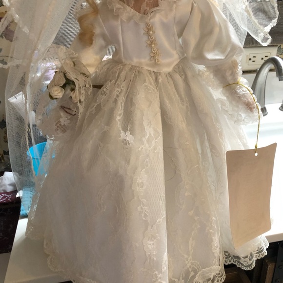 Leslie Bride Doll American Classic Collection Cracker Barrel Hand Crafted -18” - Picture 3 of 9